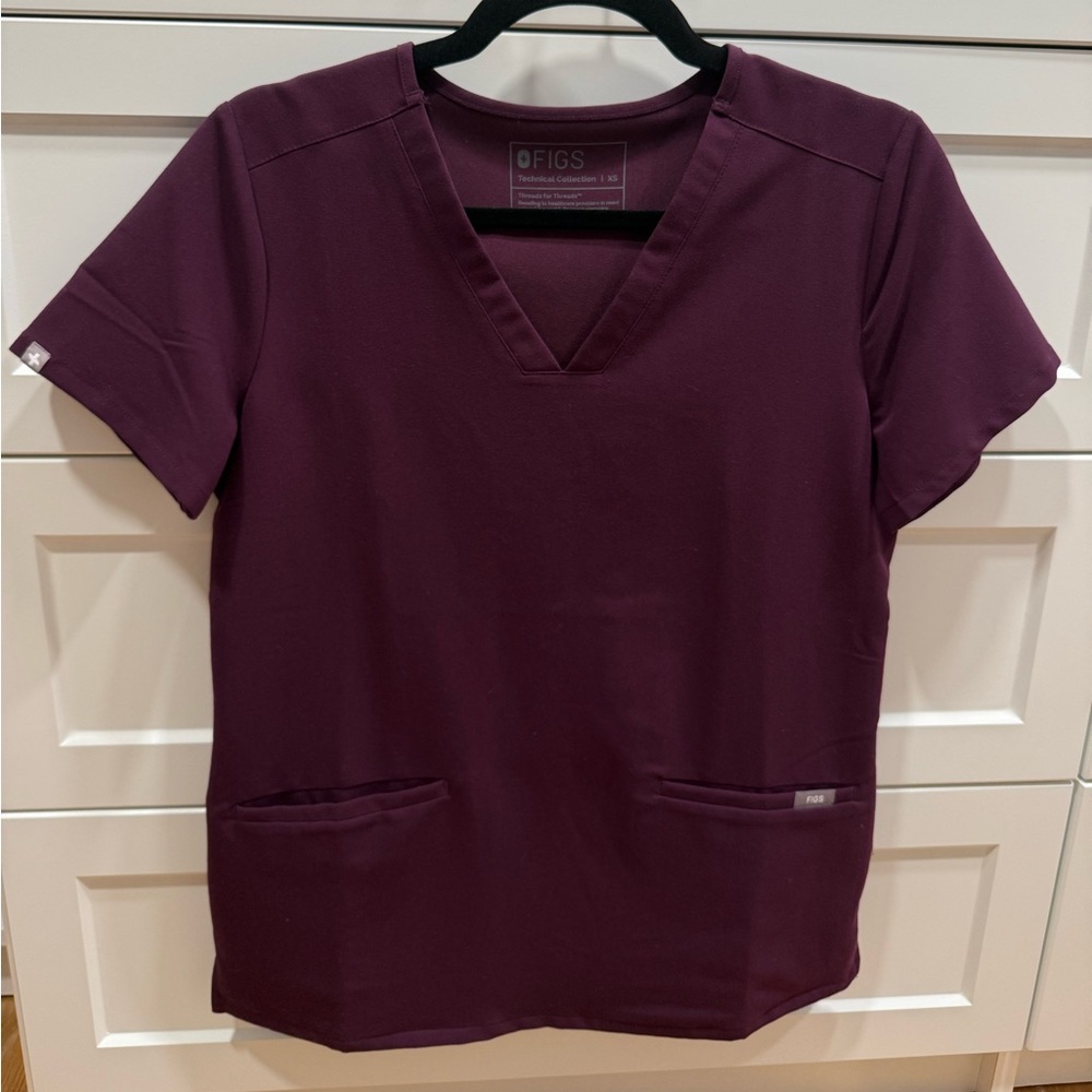Figs Casma Three Pocket Scrub Top